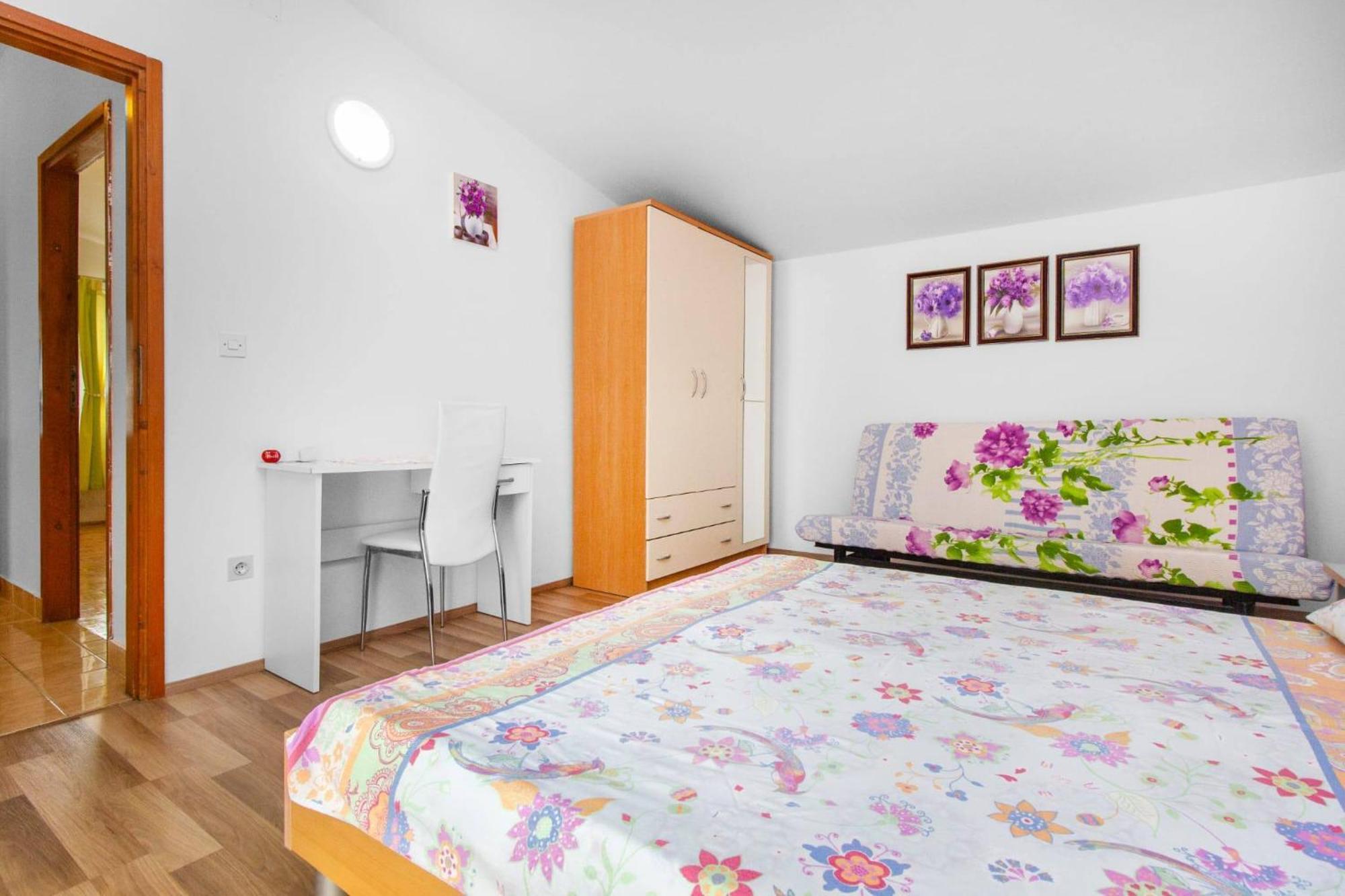 Apartments Alaga Tribunj  Luaran gambar